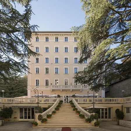 Hotel Helvetia Thermal Spa 4S-2